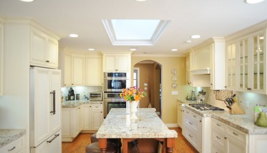 bright and beautiful kitchen